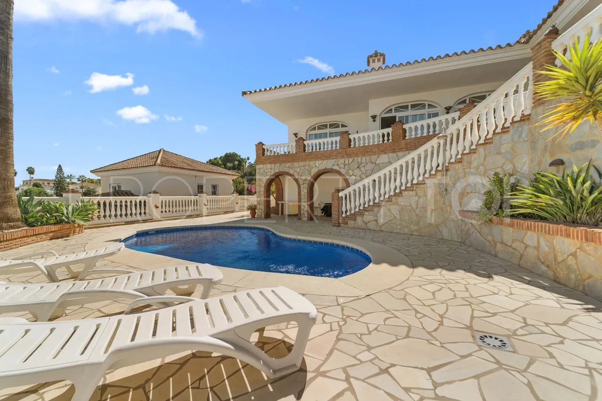 For sale Mijas villa with 4 bedrooms