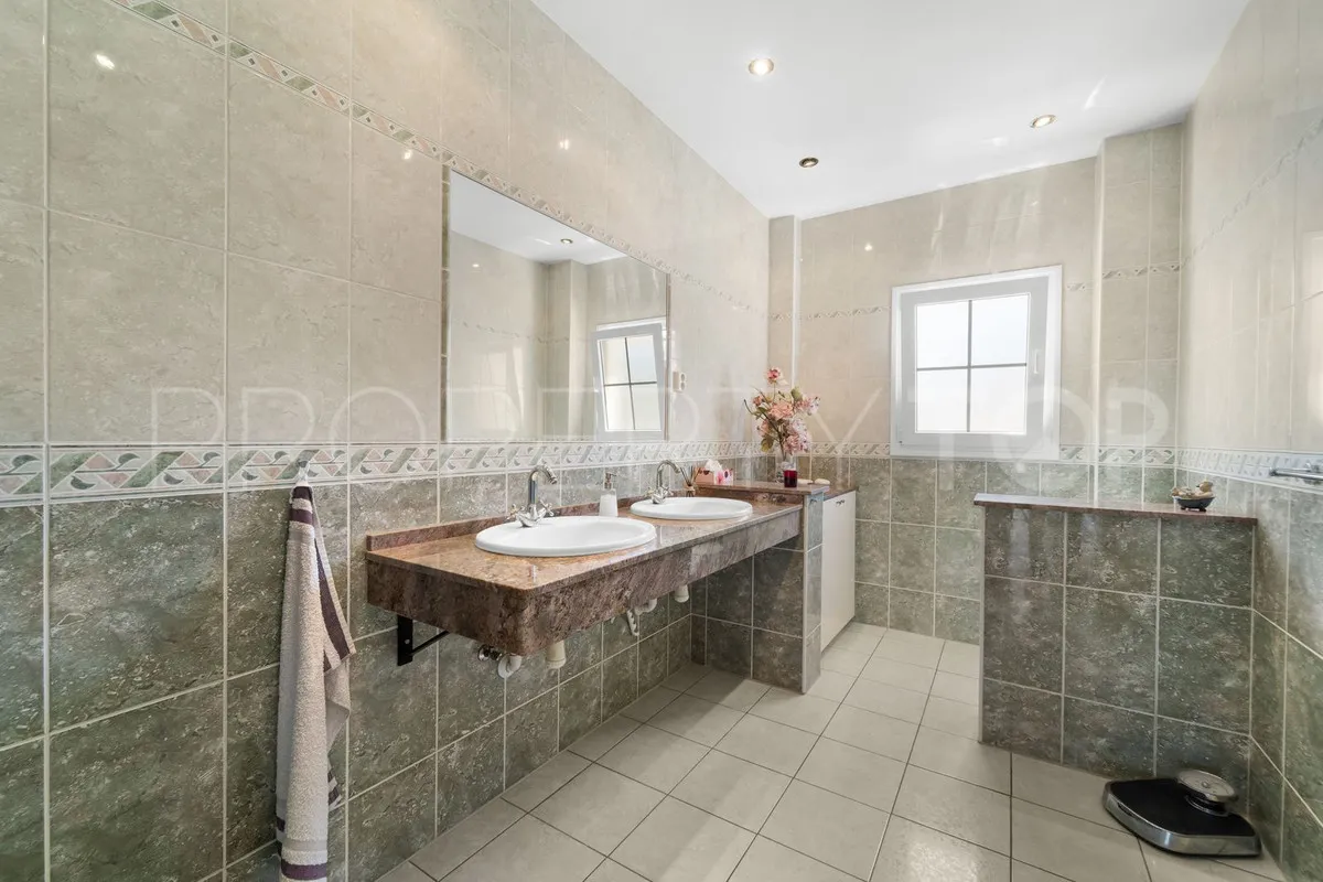 For sale Mijas villa with 4 bedrooms