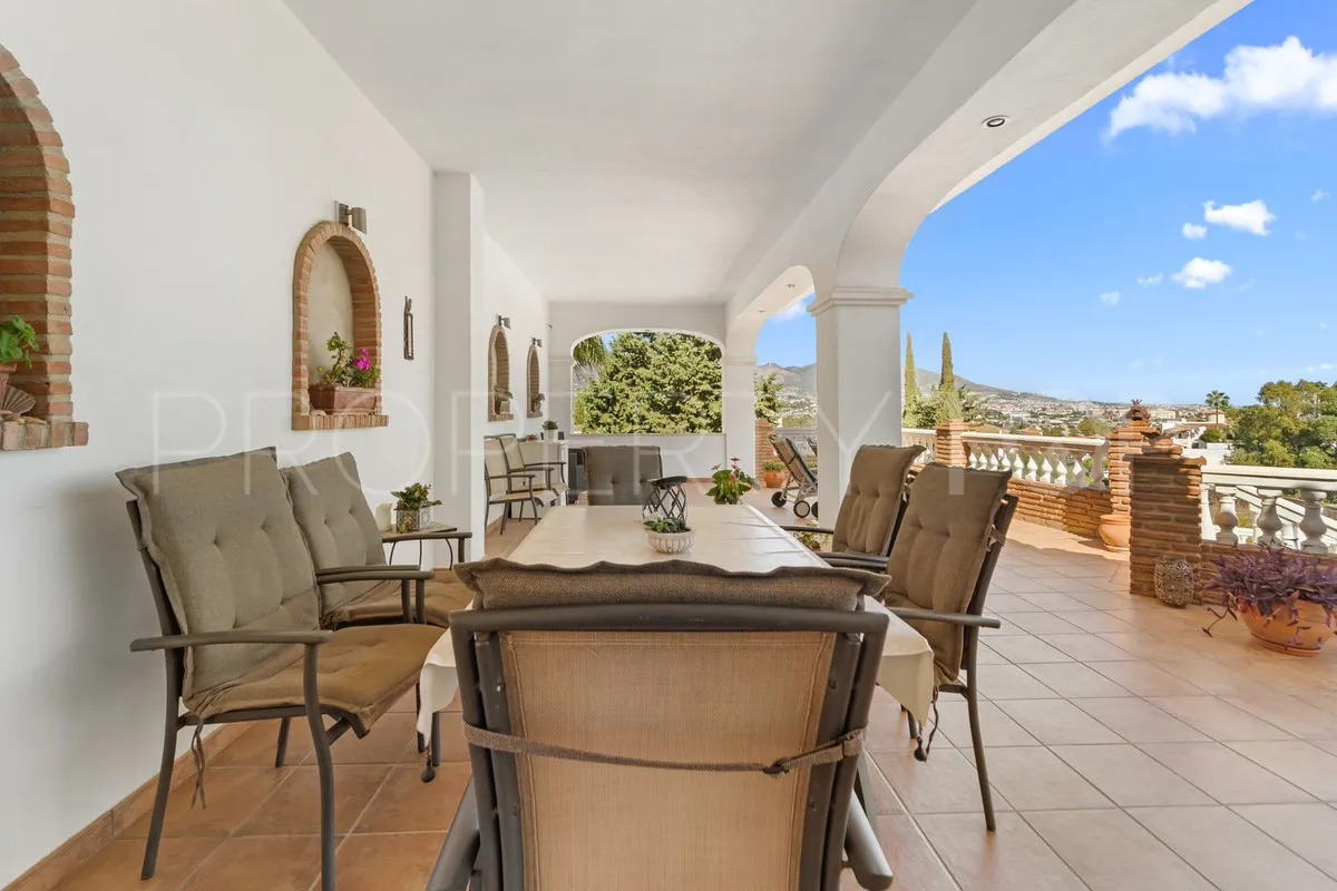 For sale Mijas villa with 4 bedrooms
