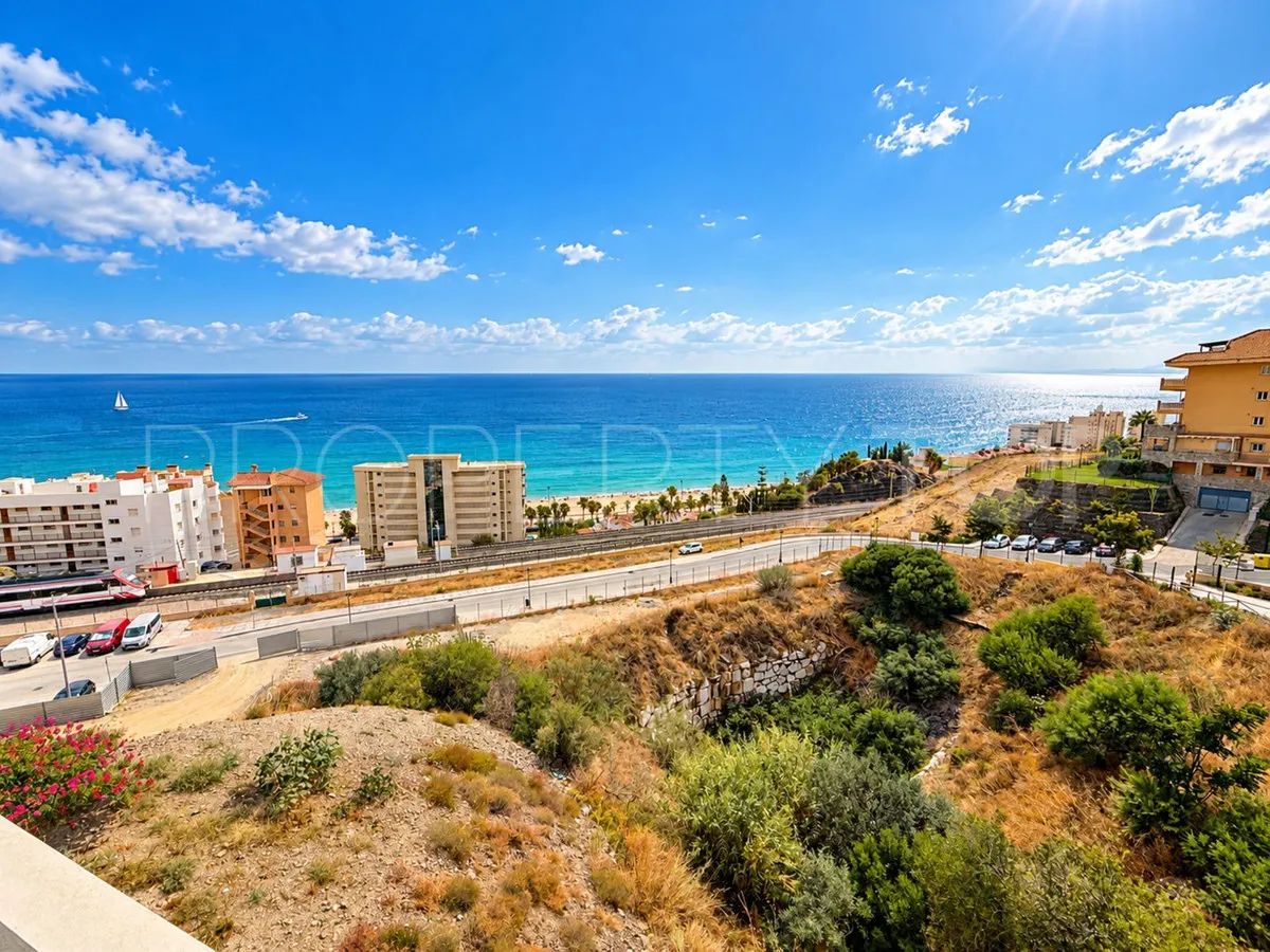 Apartamento de 2 dormitorios a la venta en Fuengirola