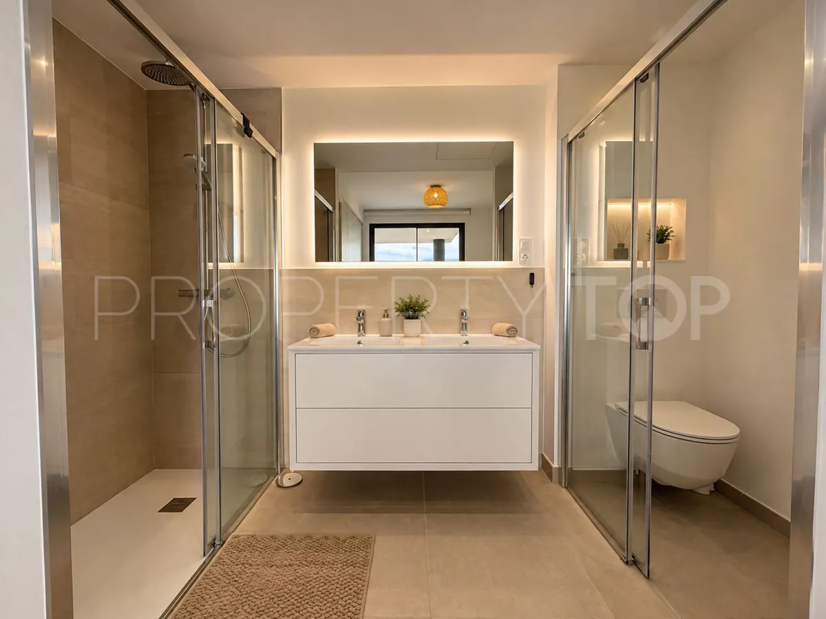 Apartamento de 2 dormitorios a la venta en Fuengirola