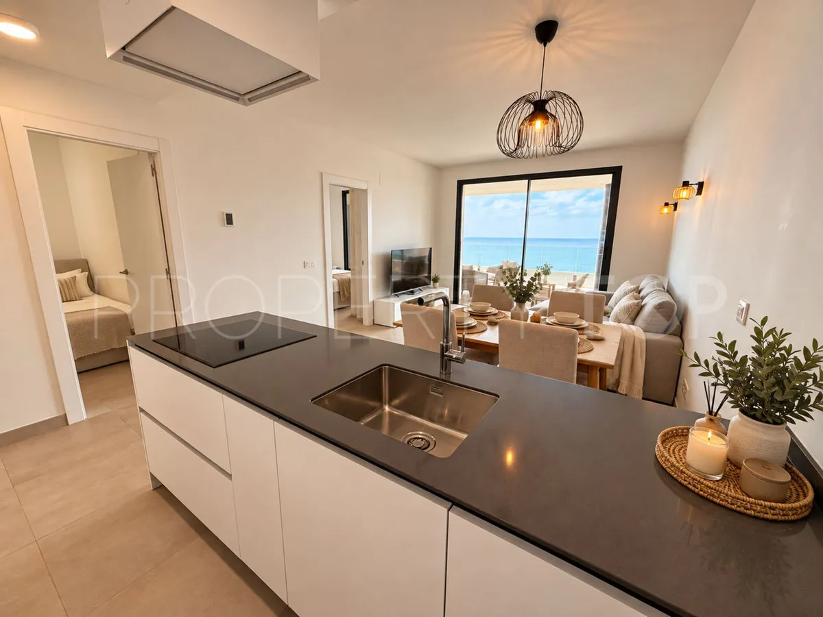 Apartamento de 2 dormitorios a la venta en Fuengirola