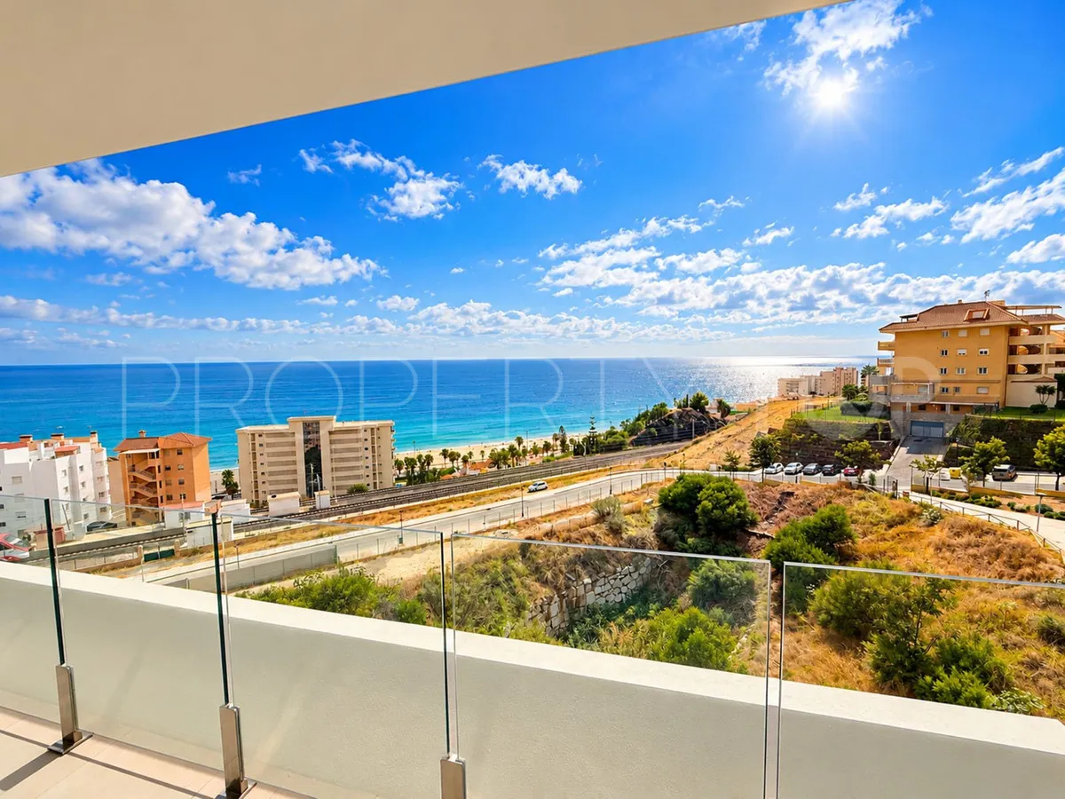 Apartamento de 2 dormitorios a la venta en Fuengirola