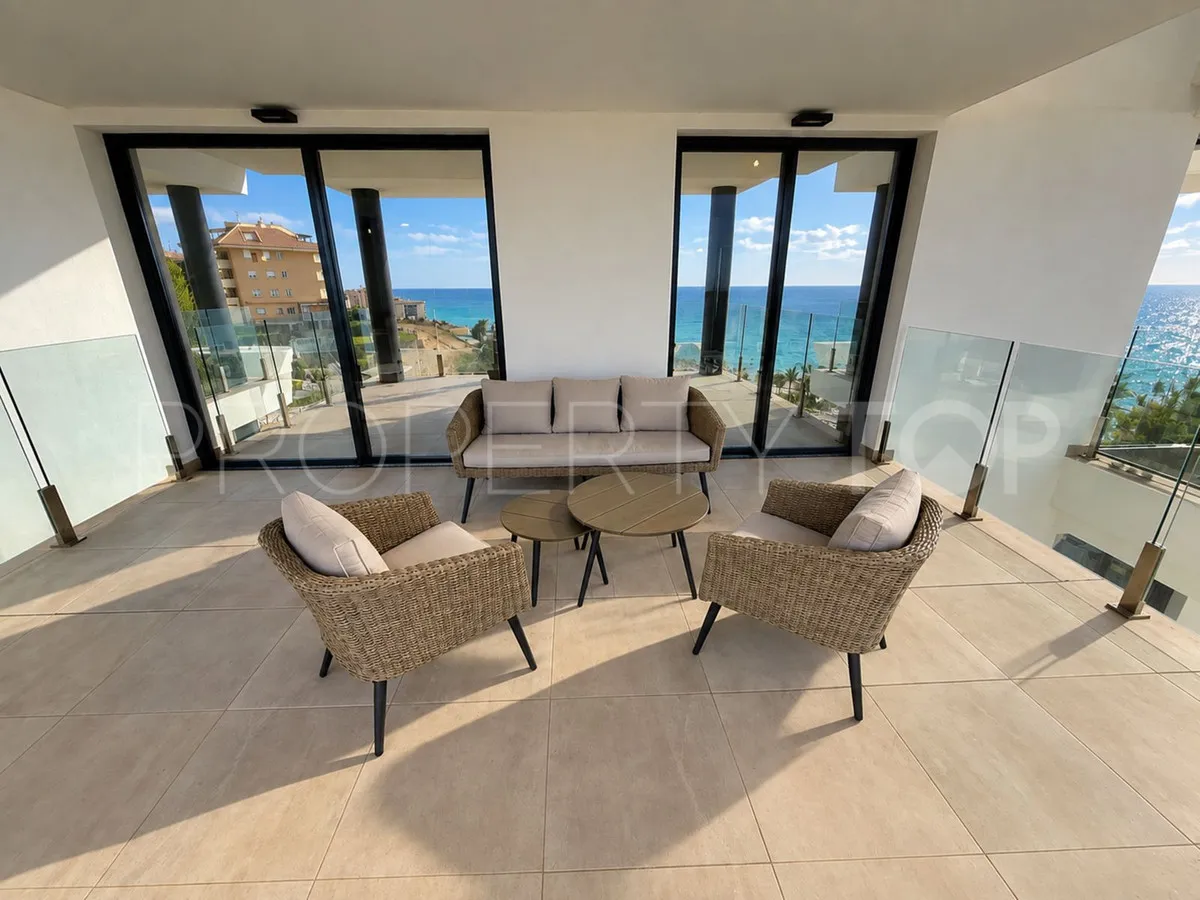 Apartamento de 2 dormitorios a la venta en Fuengirola