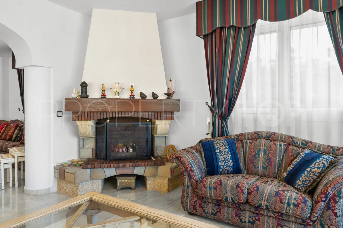 5 bedrooms villa in Torrequebrada for sale