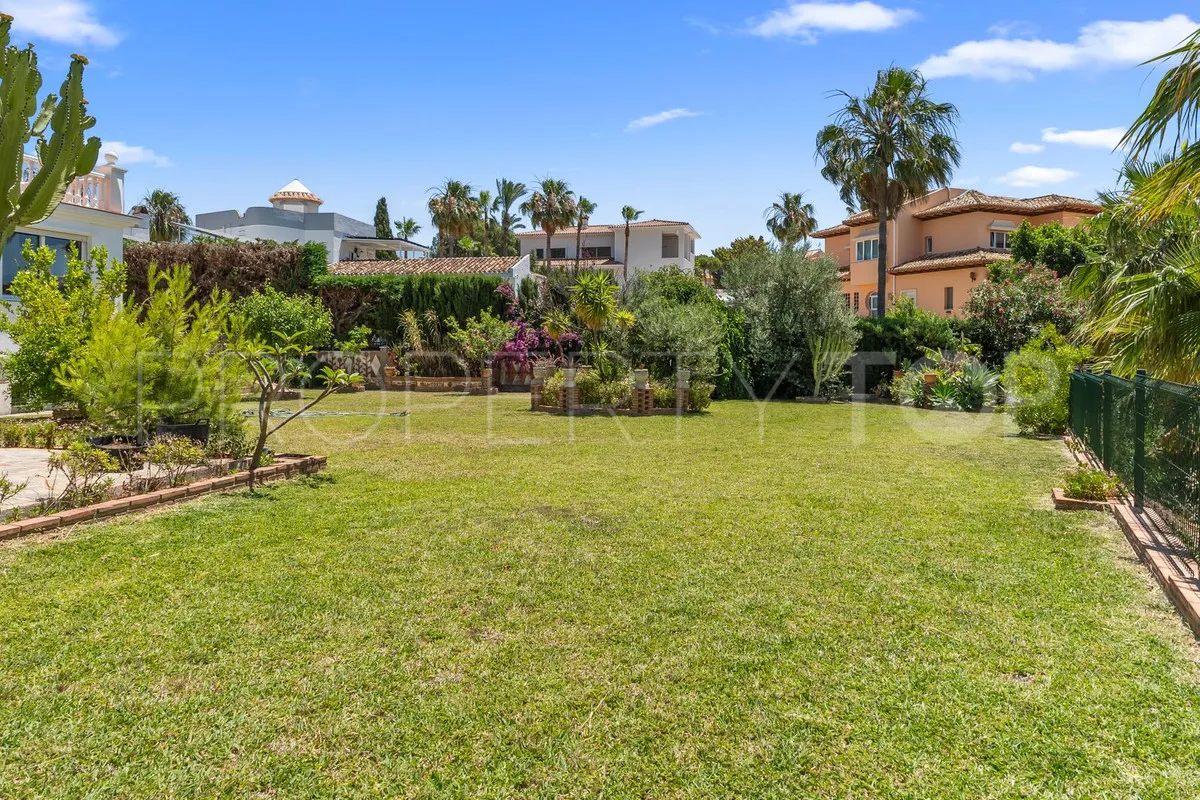 5 bedrooms villa in Torrequebrada for sale