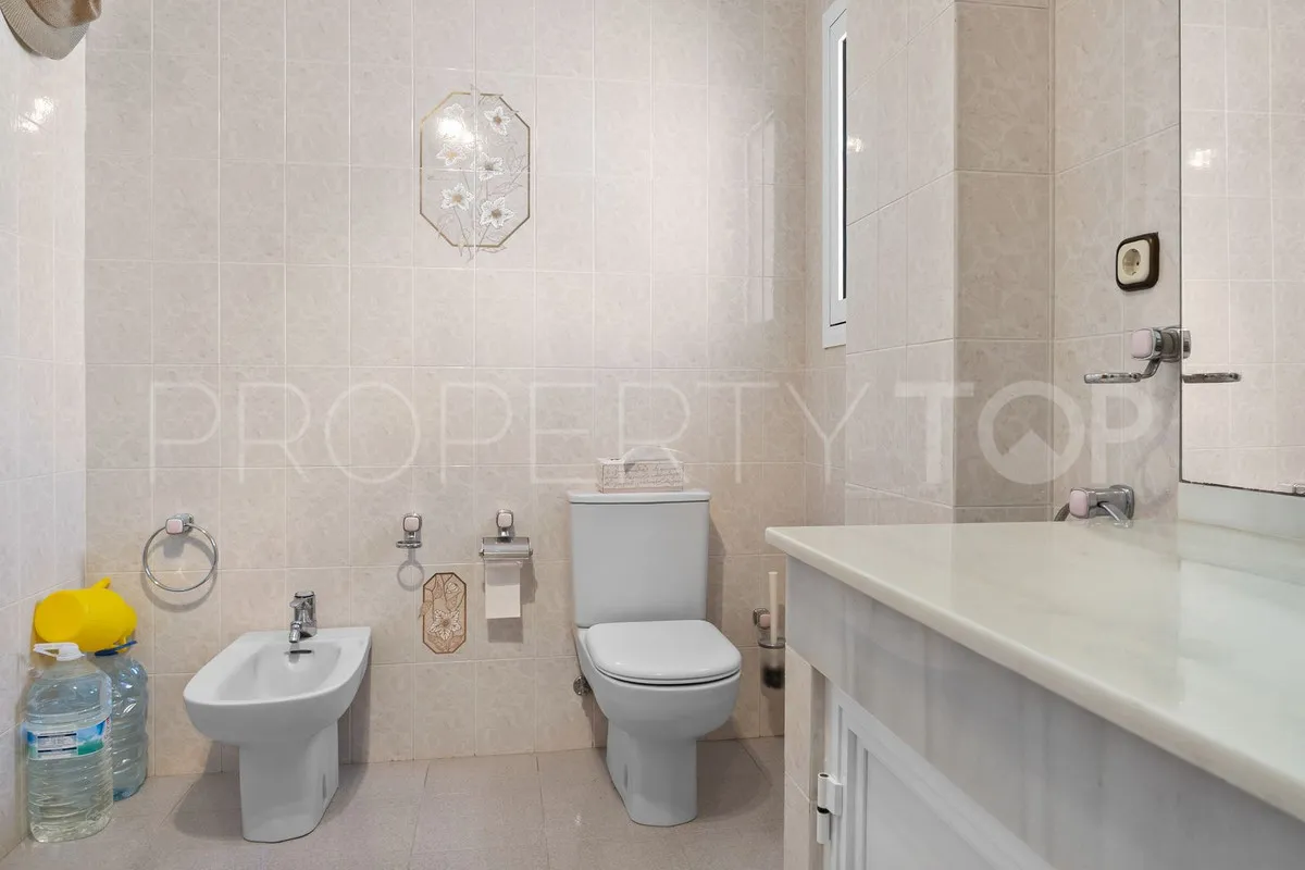 5 bedrooms villa in Torrequebrada for sale
