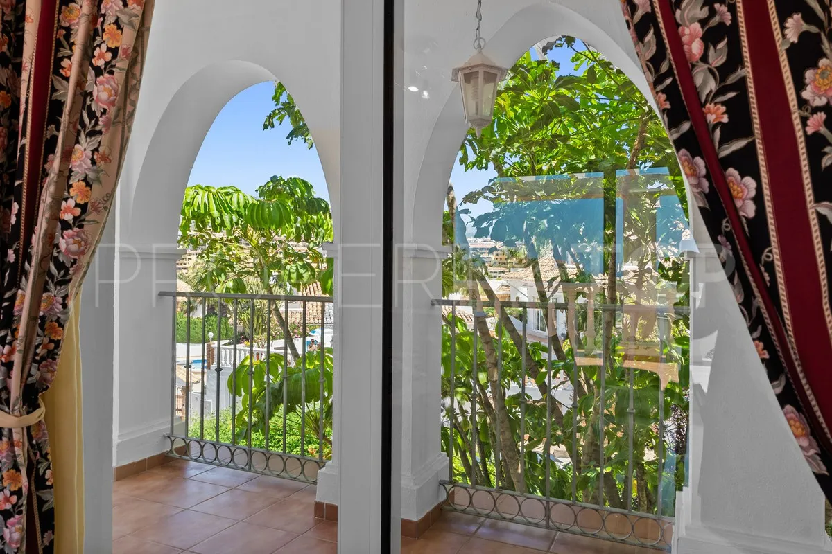 5 bedrooms villa in Torrequebrada for sale
