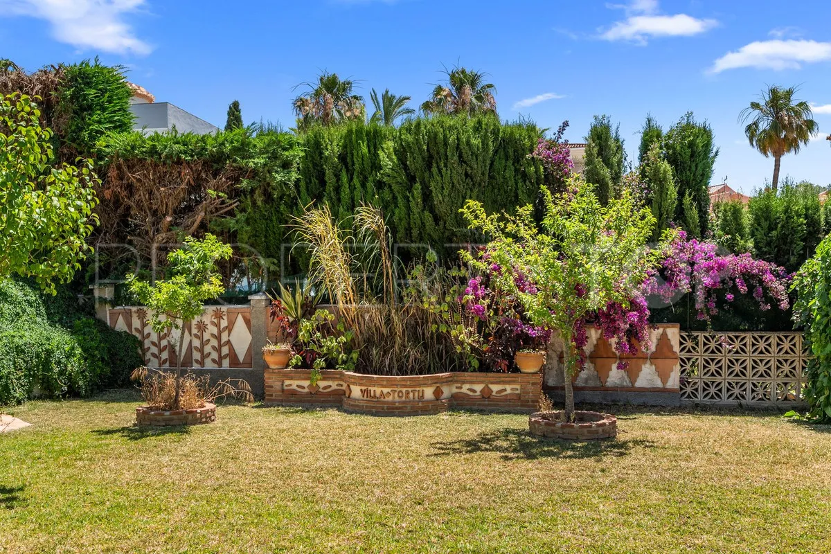 5 bedrooms villa in Torrequebrada for sale