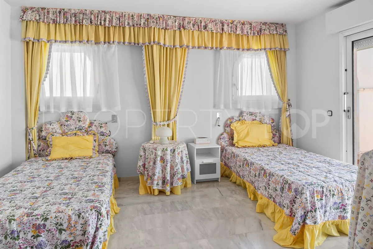 5 bedrooms villa in Torrequebrada for sale