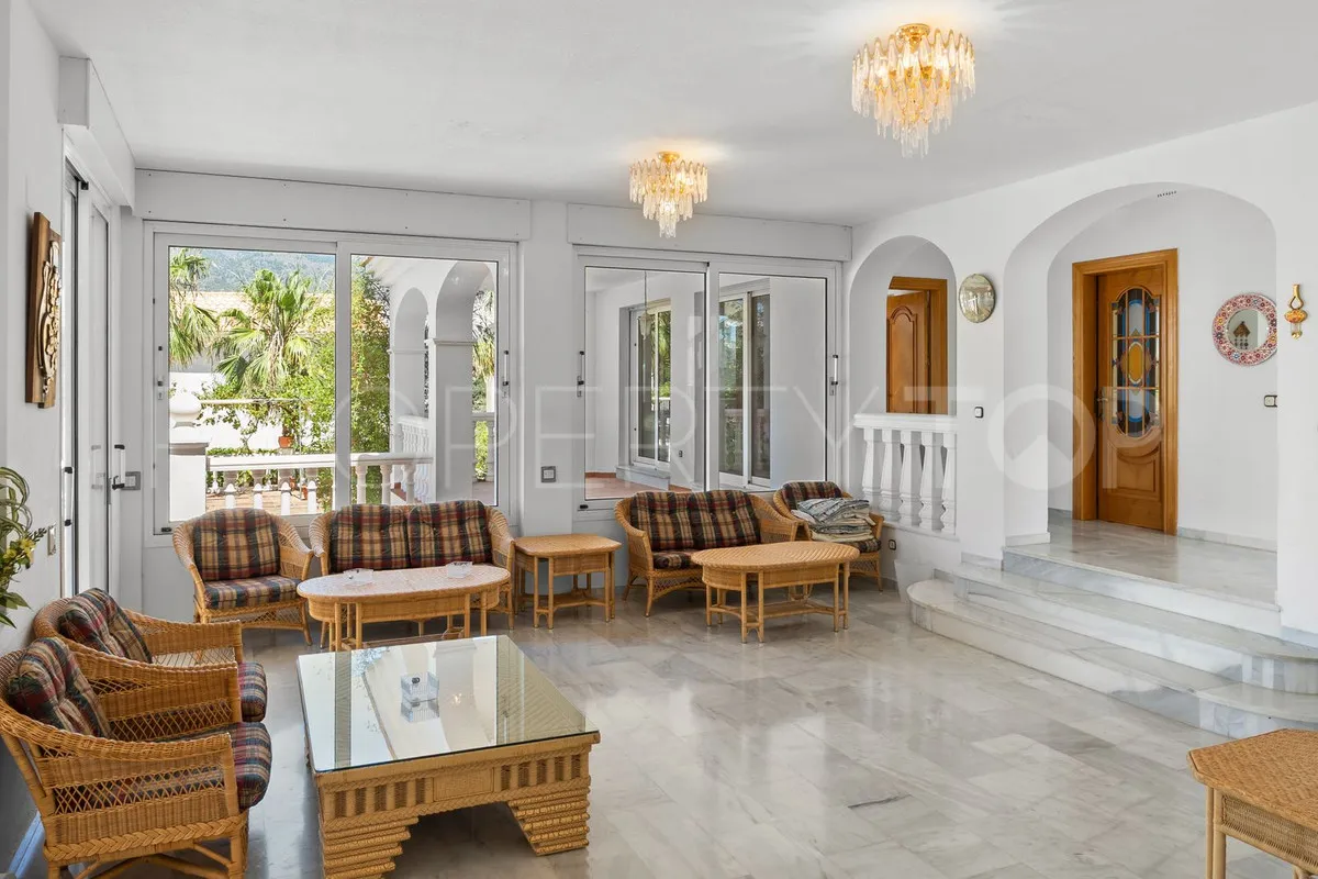 5 bedrooms villa in Torrequebrada for sale