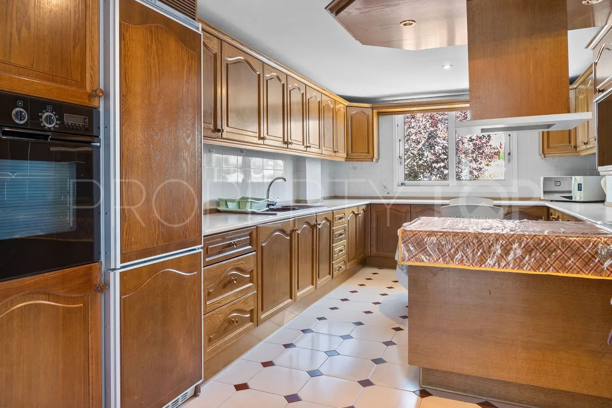 5 bedrooms villa in Torrequebrada for sale
