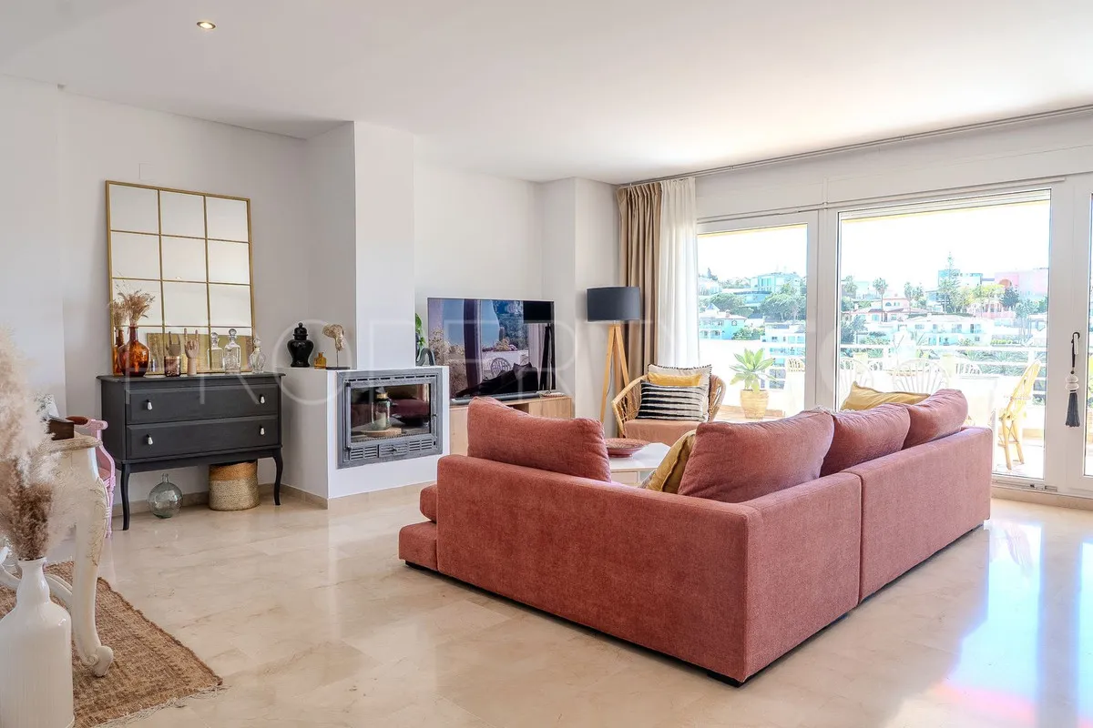 Torrequebrada 3 bedrooms penthouse for sale
