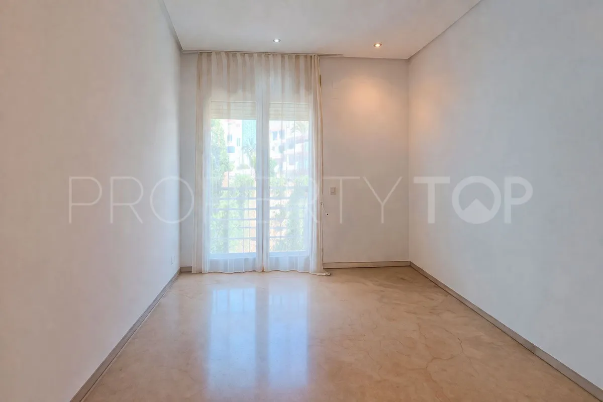 Torrequebrada 3 bedrooms penthouse for sale