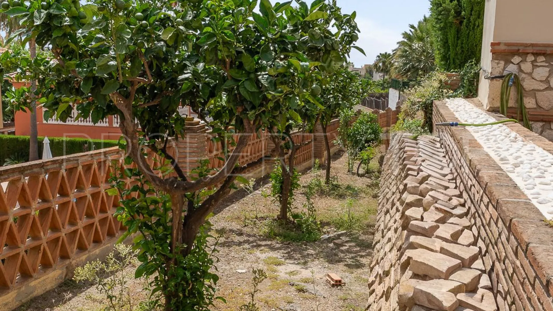 For sale Torrequebrada villa with 5 bedrooms