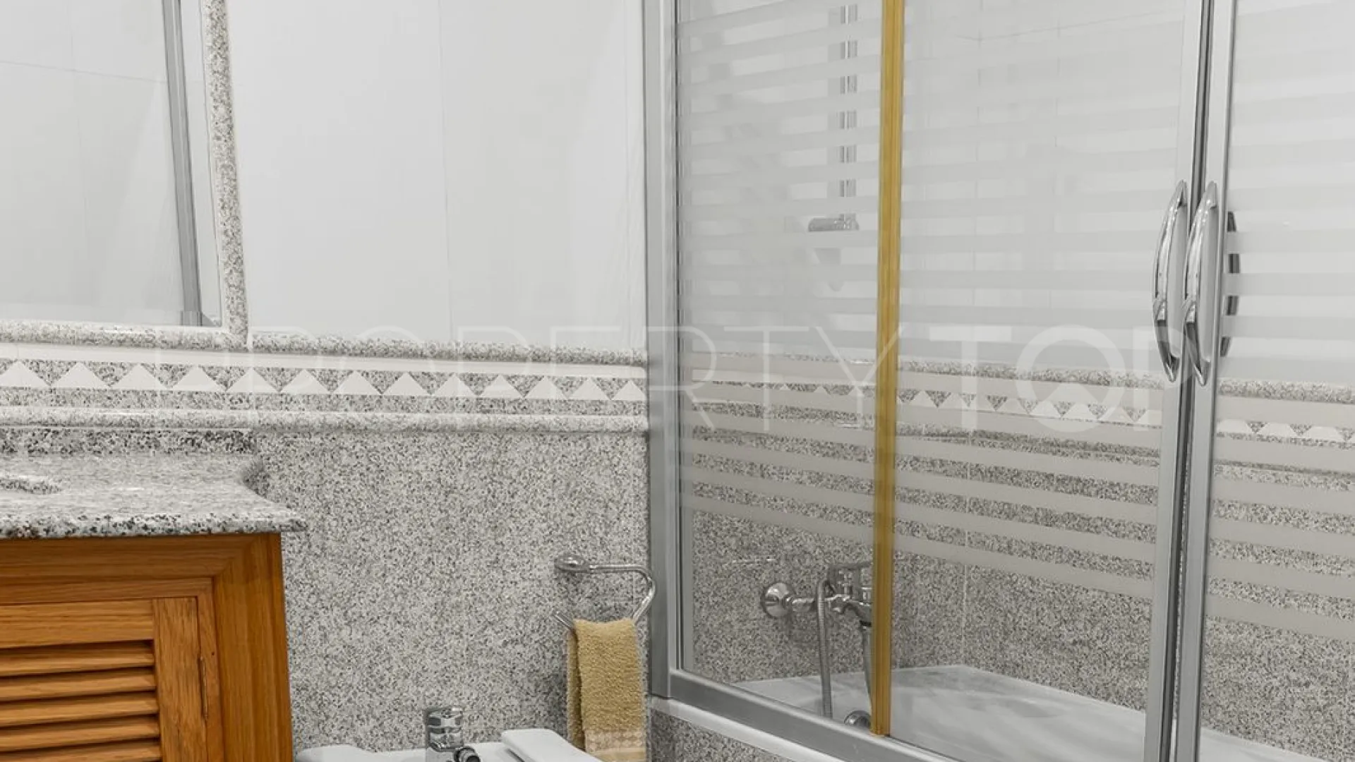 For sale Torrequebrada villa with 5 bedrooms