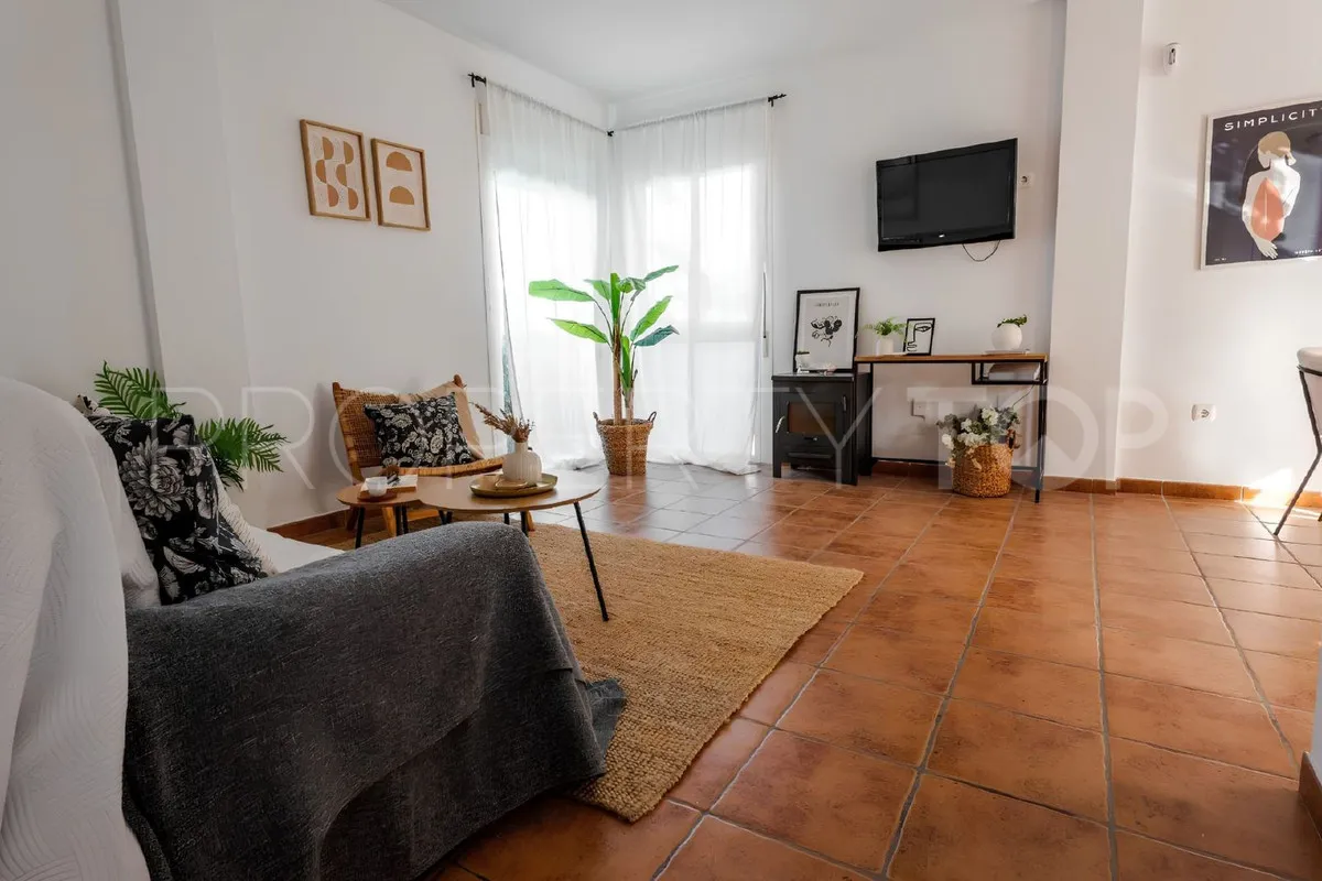 Villa for sale in Torrequebrada with 5 bedrooms