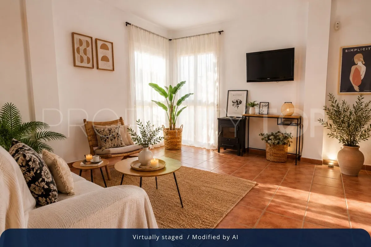Villa for sale in Torrequebrada with 5 bedrooms