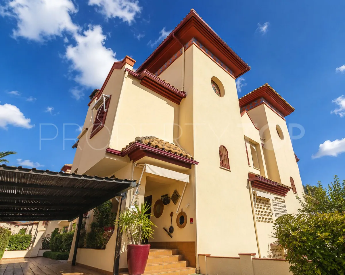 Torrequebrada 5 bedrooms town house for sale