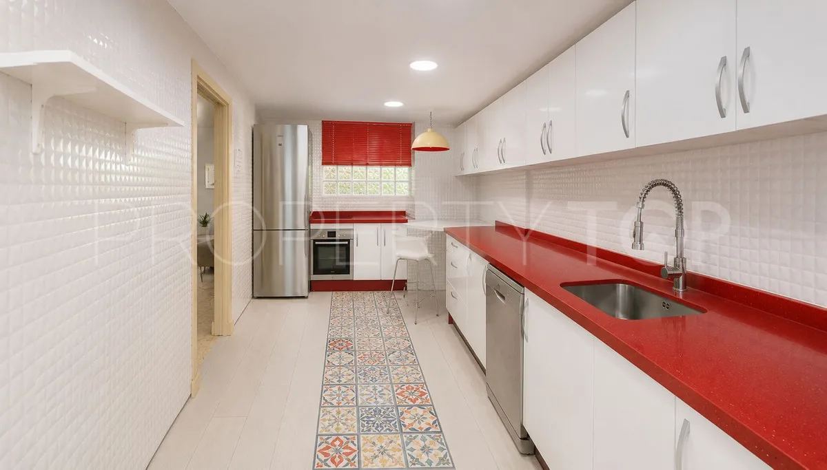 Torrequebrada 5 bedrooms town house for sale