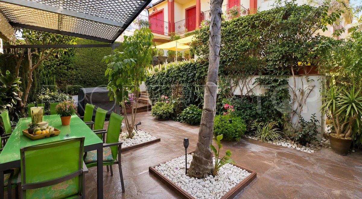 Torrequebrada 5 bedrooms town house for sale