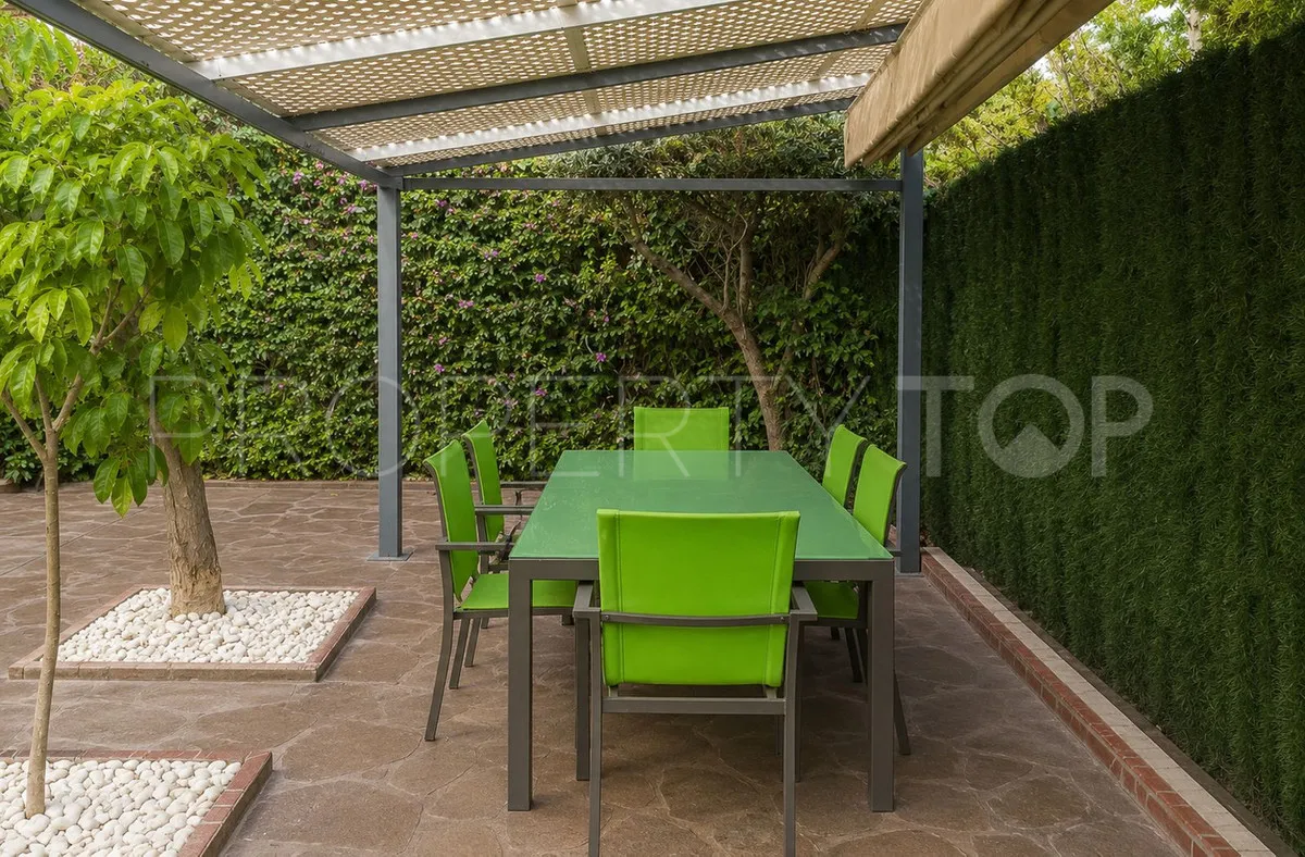 Torrequebrada 5 bedrooms town house for sale