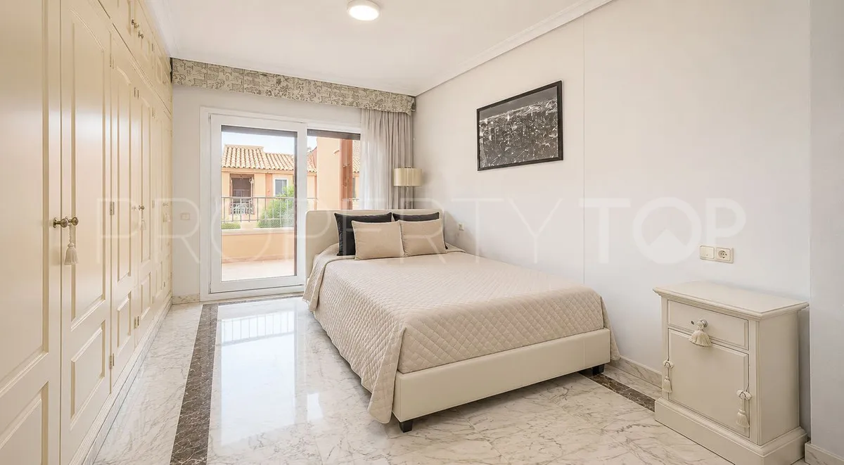 Torrequebrada 5 bedrooms town house for sale