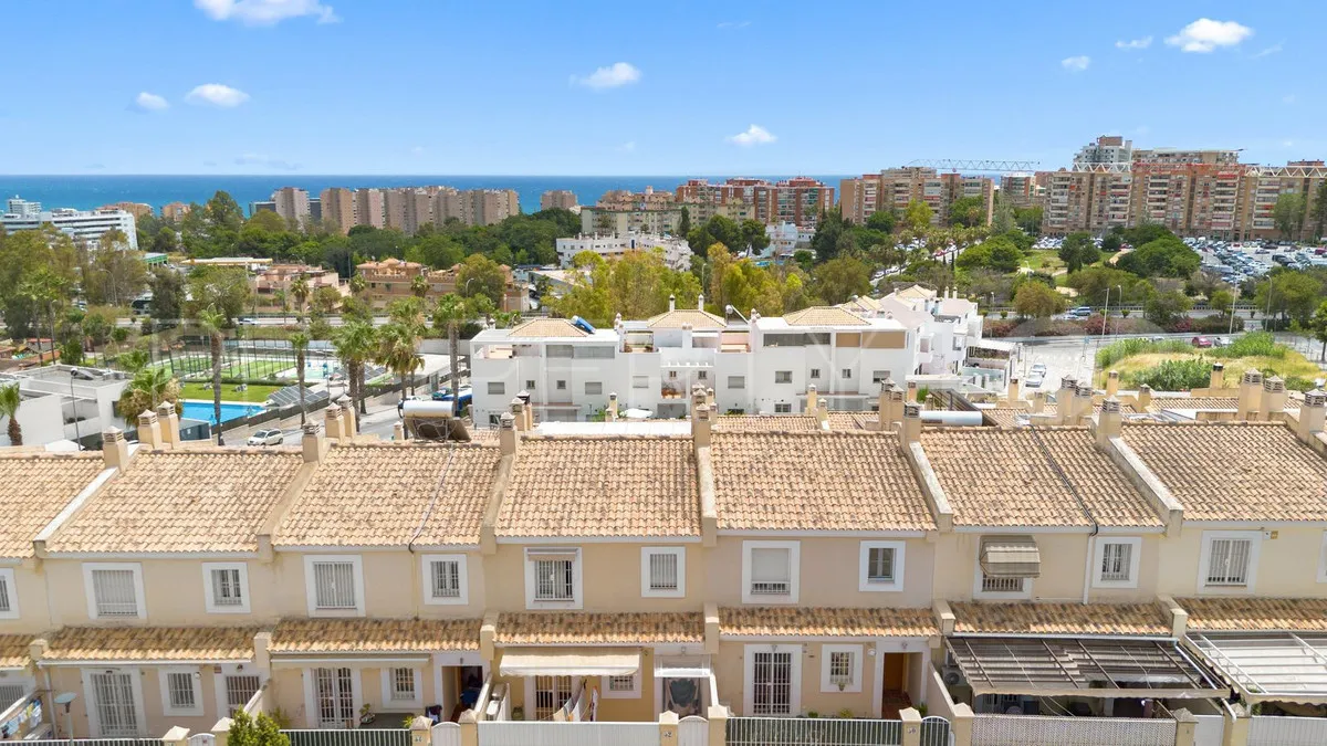 For sale Torremolinos 4 bedrooms town house