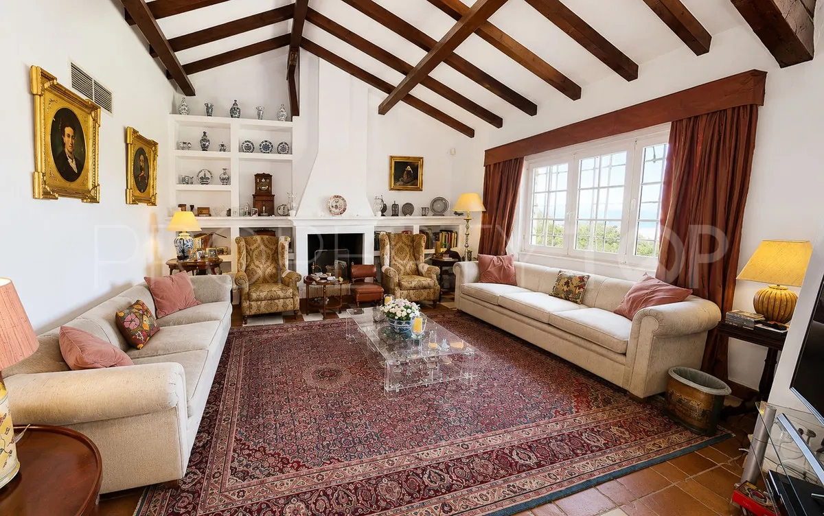 Torrequebrada 8 bedrooms villa for sale