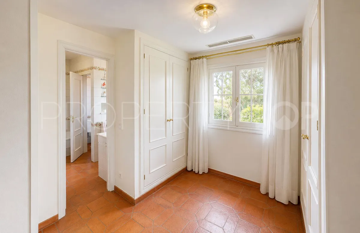 Torrequebrada 8 bedrooms villa for sale