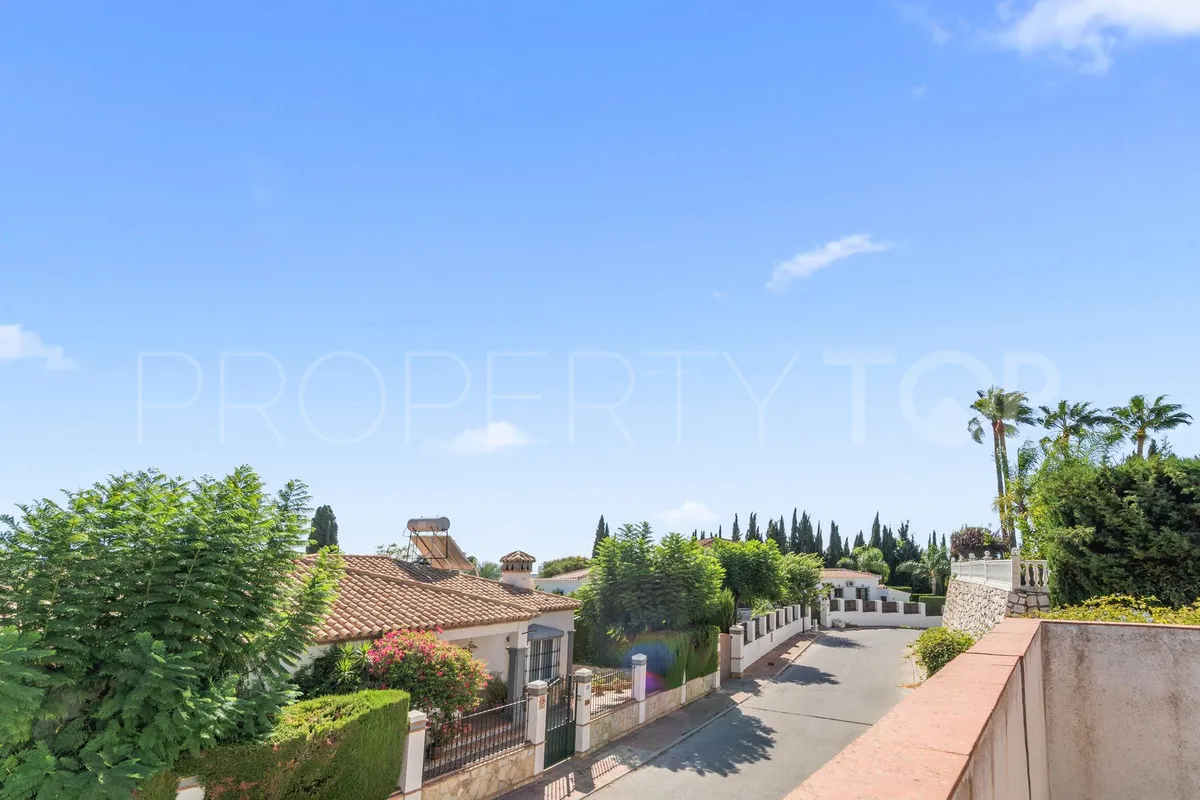 Villa en venta en Mijas con 7 dormitorios
