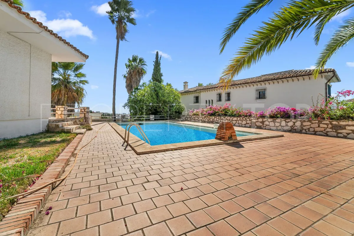 Villa en venta en Mijas con 7 dormitorios
