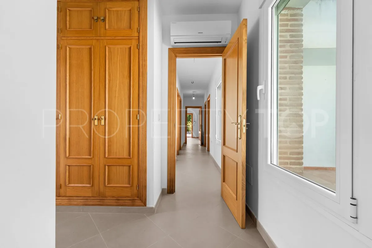 Villa en venta en Mijas con 7 dormitorios