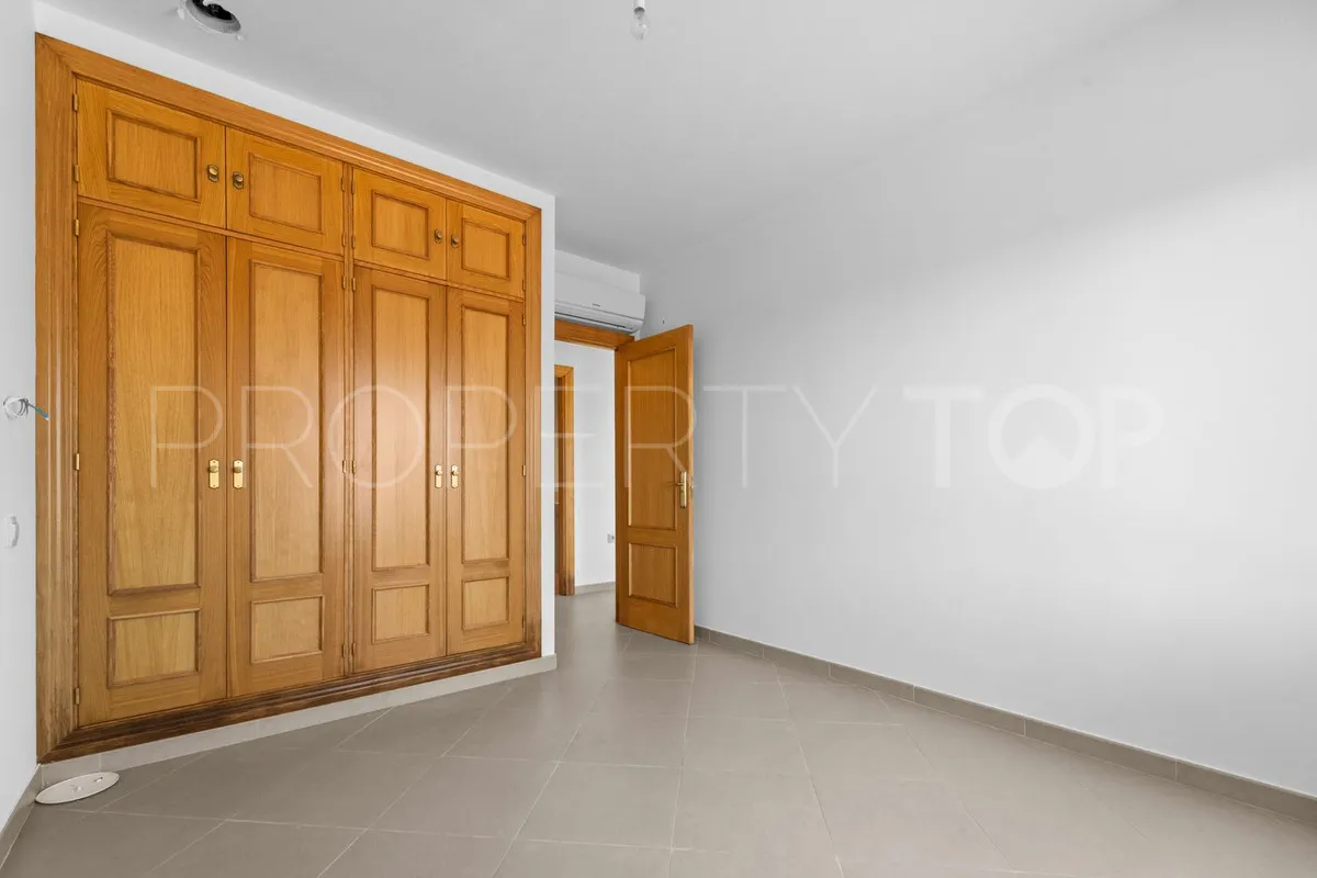 Villa en venta en Mijas con 7 dormitorios