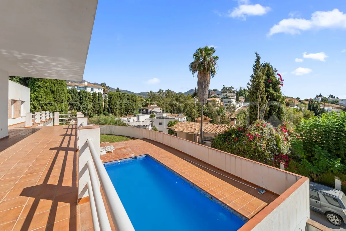 Villa en venta en Mijas con 7 dormitorios