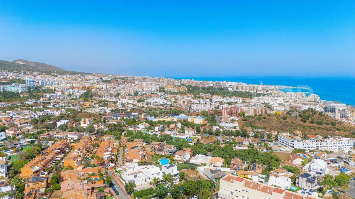 Ático a la venta con 3 dormitorios en Torrequebrada