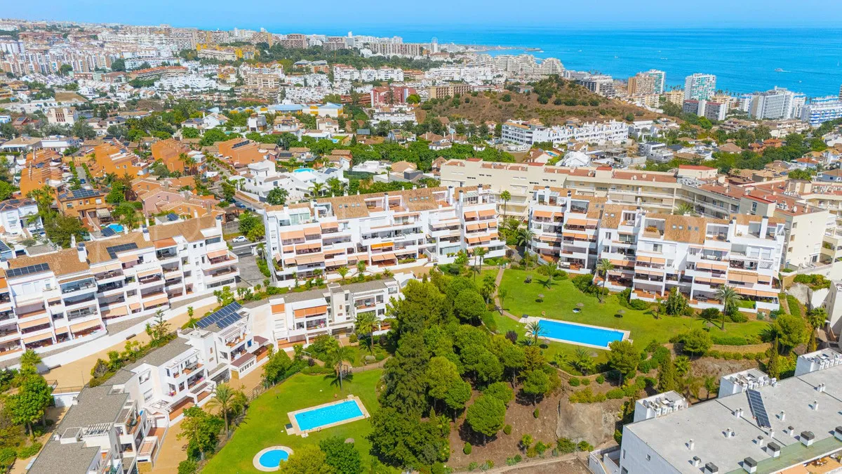 Ático a la venta con 3 dormitorios en Torrequebrada