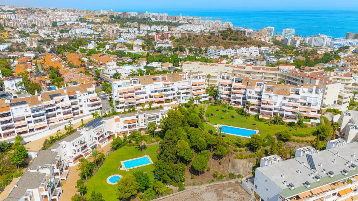 Ático a la venta con 3 dormitorios en Torrequebrada