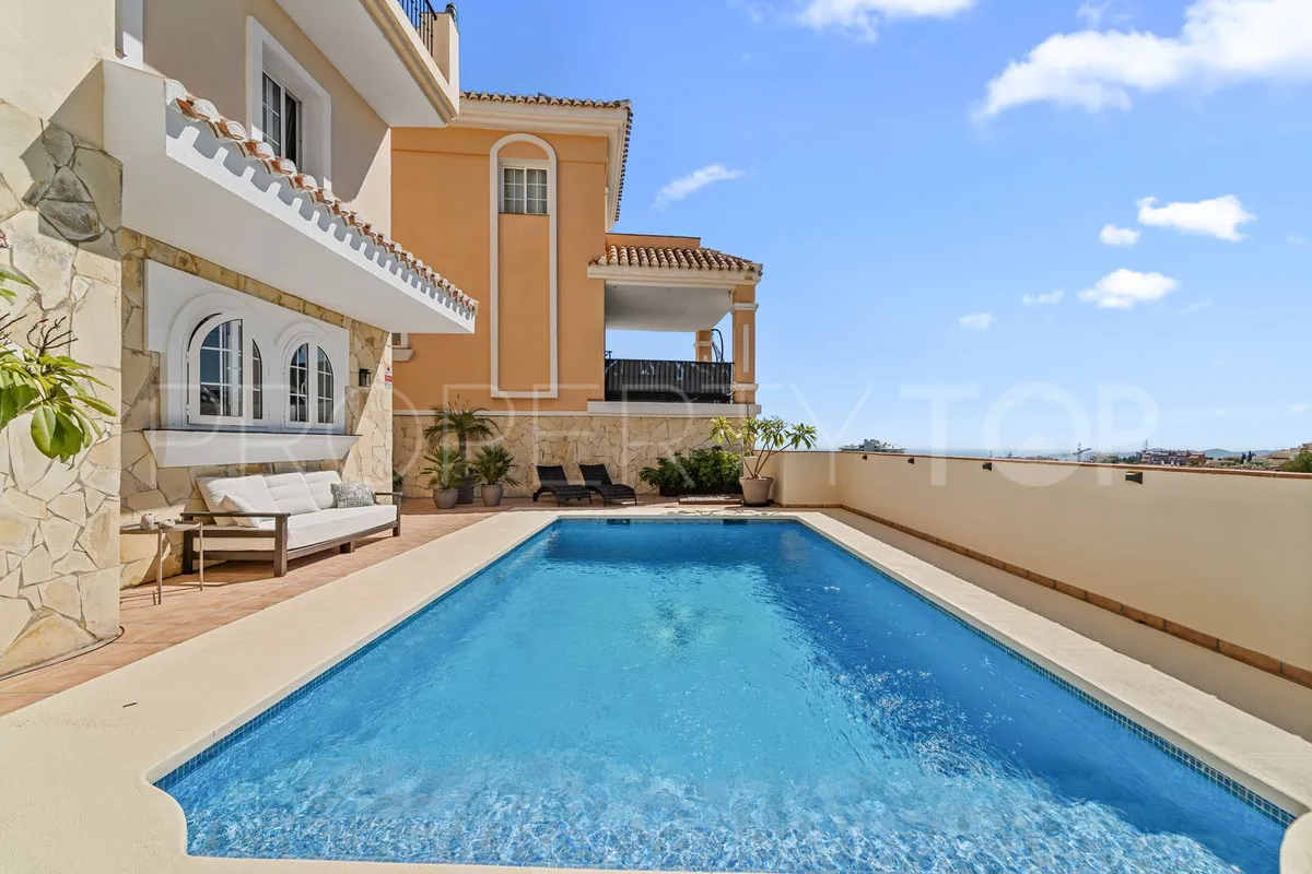 Villa in Fuengirola for sale