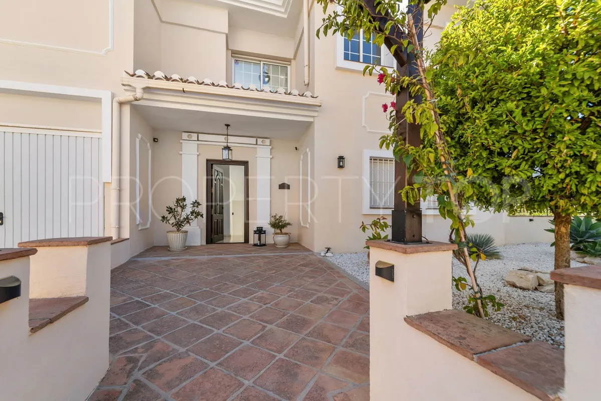Villa in Fuengirola for sale