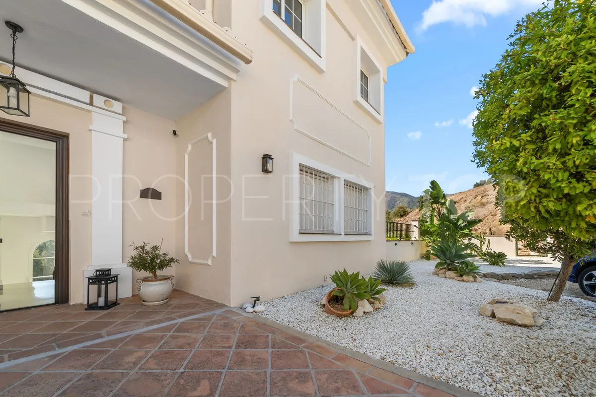 Villa in Fuengirola for sale