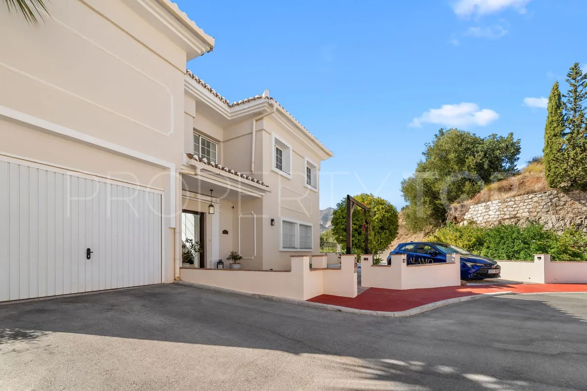 Villa in Fuengirola for sale