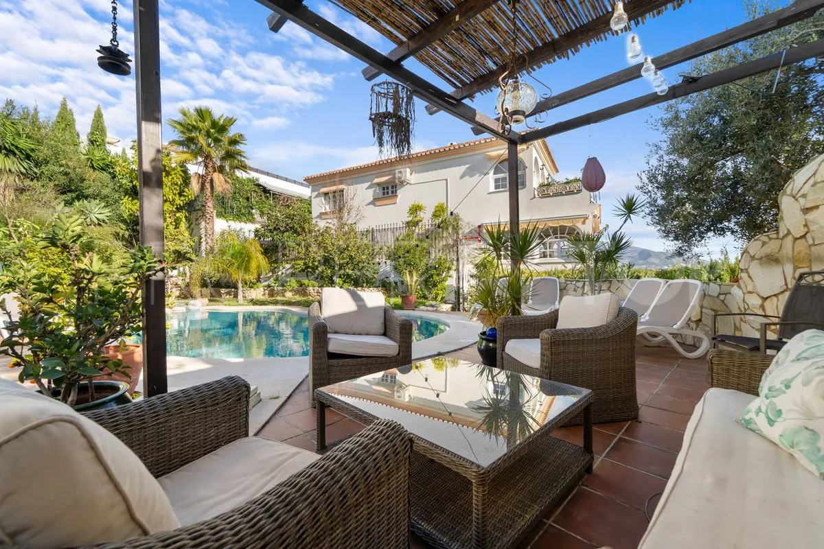 4 bedrooms villa for sale in Mijas