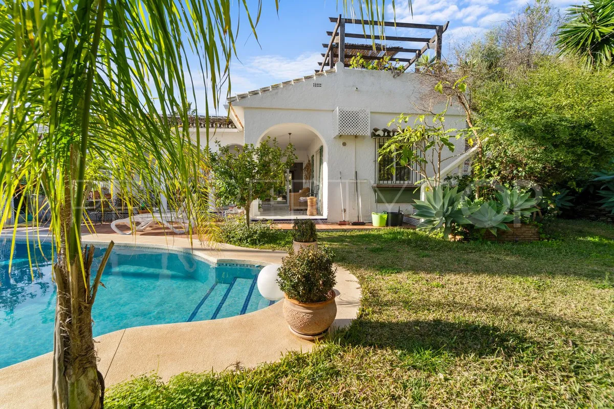 4 bedrooms villa for sale in Mijas
