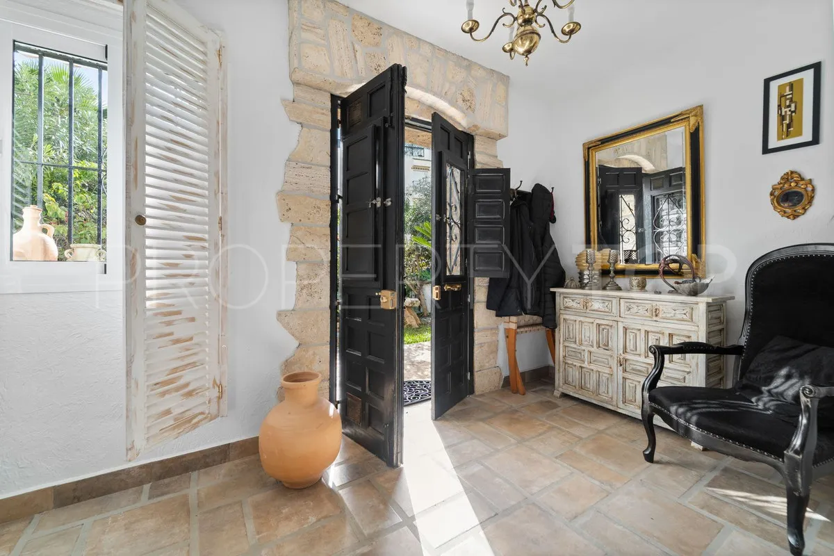 4 bedrooms villa for sale in Mijas