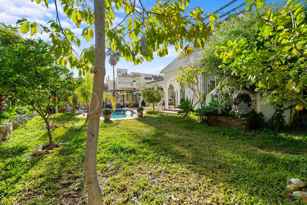 4 bedrooms villa for sale in Mijas