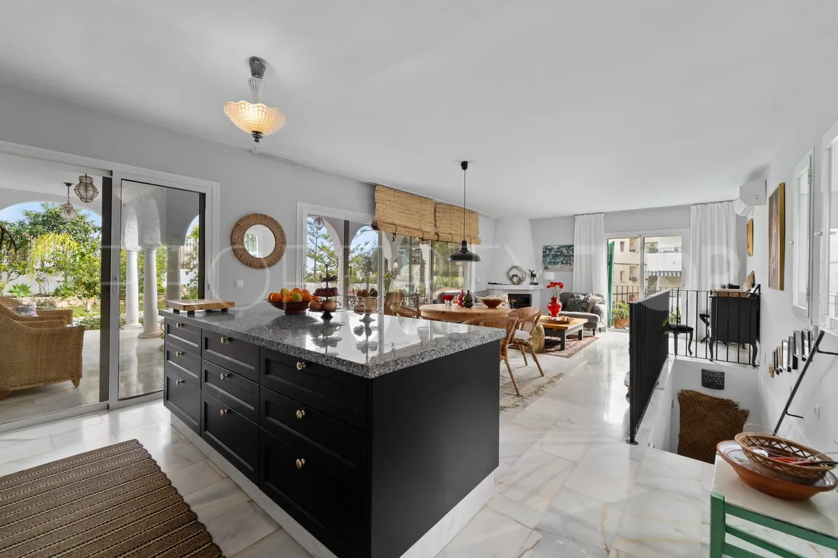 4 bedrooms villa for sale in Mijas