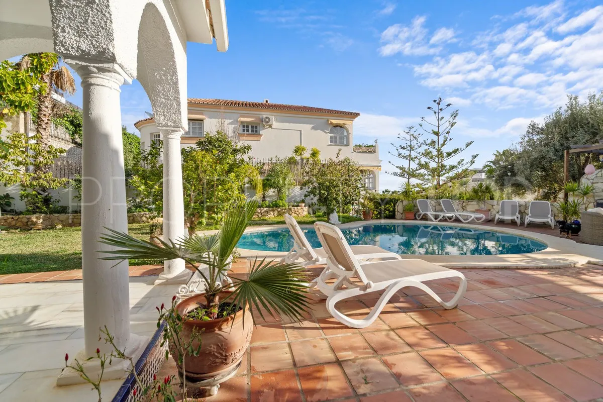 4 bedrooms villa for sale in Mijas