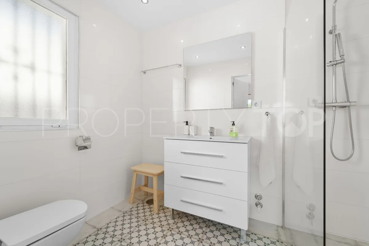 Calahonda, villa en venta con 5 dormitorios