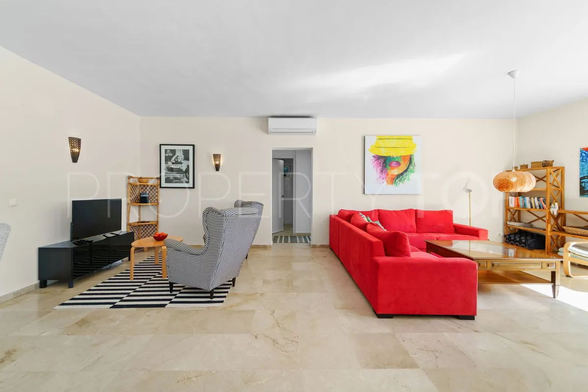Calahonda, villa en venta con 5 dormitorios